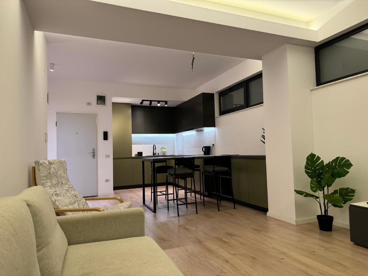 Warm Hotel Apartment Bükreş Dış mekan fotoğraf