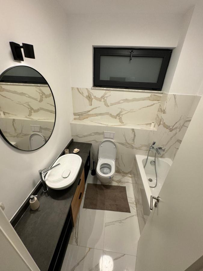 Warm Hotel Apartment Bükreş Dış mekan fotoğraf