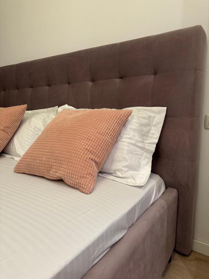 Warm Hotel Apartment Bükreş Dış mekan fotoğraf