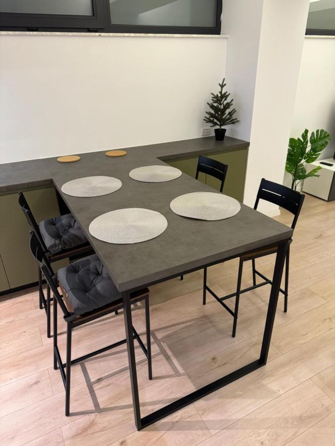Warm Hotel Apartment Bükreş Dış mekan fotoğraf