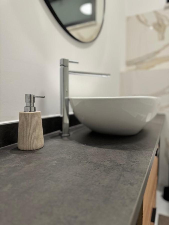 Warm Hotel Apartment Bükreş Dış mekan fotoğraf