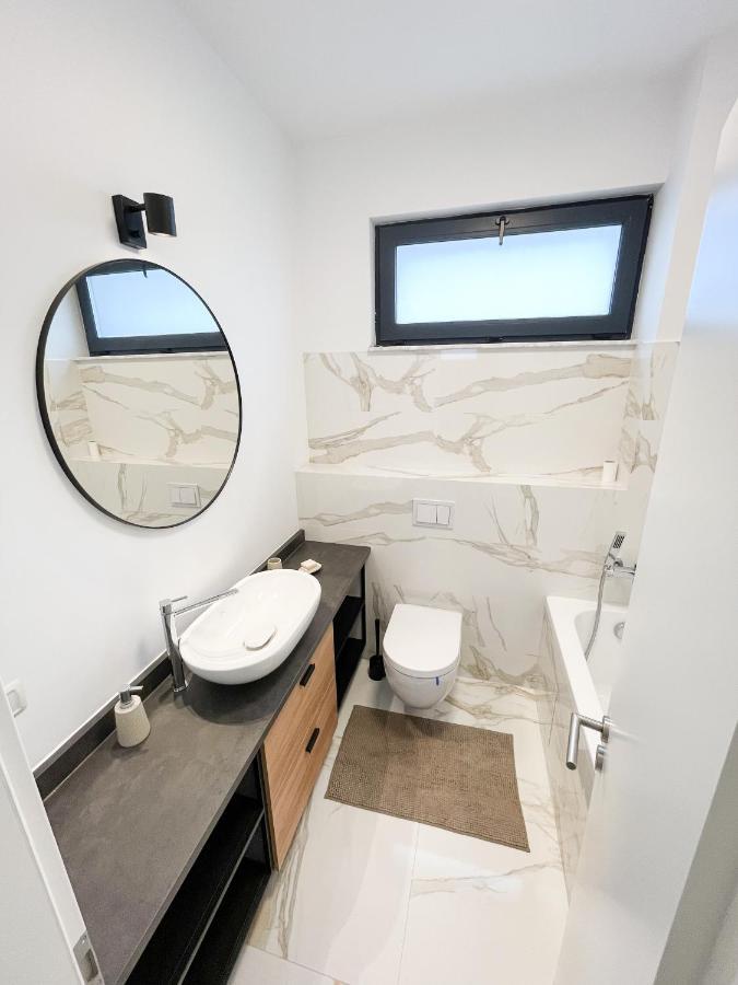 Warm Hotel Apartment Bükreş Dış mekan fotoğraf