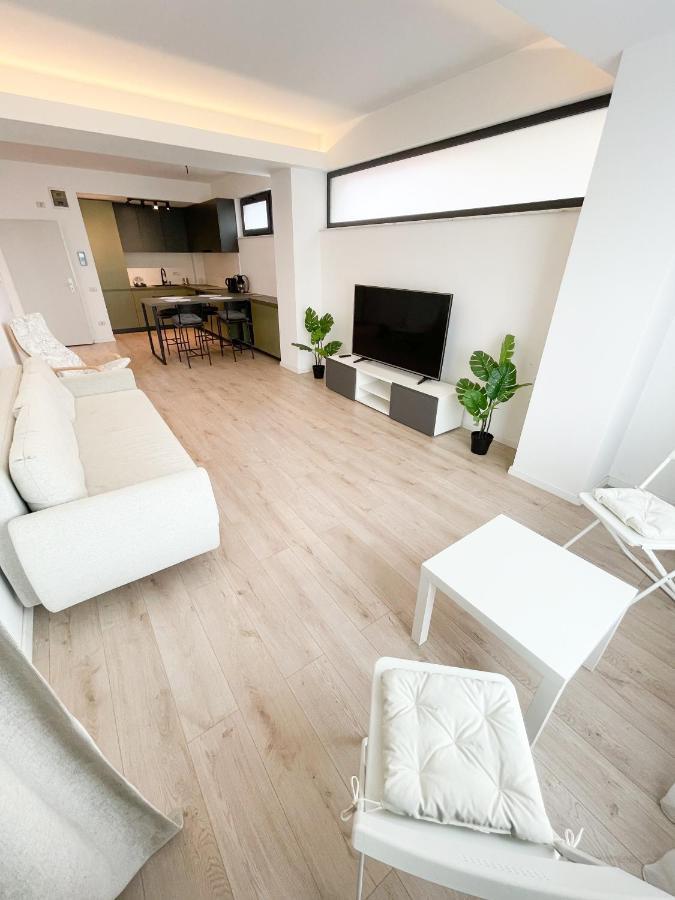 Warm Hotel Apartment Bükreş Dış mekan fotoğraf